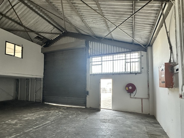 To Let Commercial Property for Rent in Ottery Western Cape